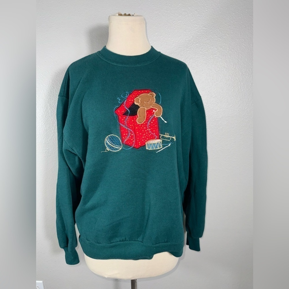 Vintage BRINDAR Jerzees large long sleeve sweater Teady bear in box with toys